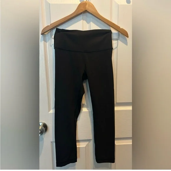 lululemon athletica Classic Black Leggings - Picture 3 of 4